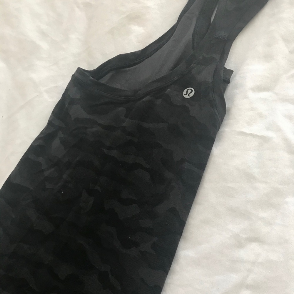Lululemon Camo Cool Racerback